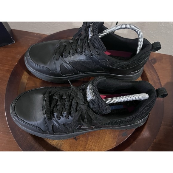 Sketchers Slip Resistant Relaxed Memory Foam Work Shoes Size 10.5 Black Sneakers